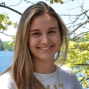 Meet your Posher, Abigail